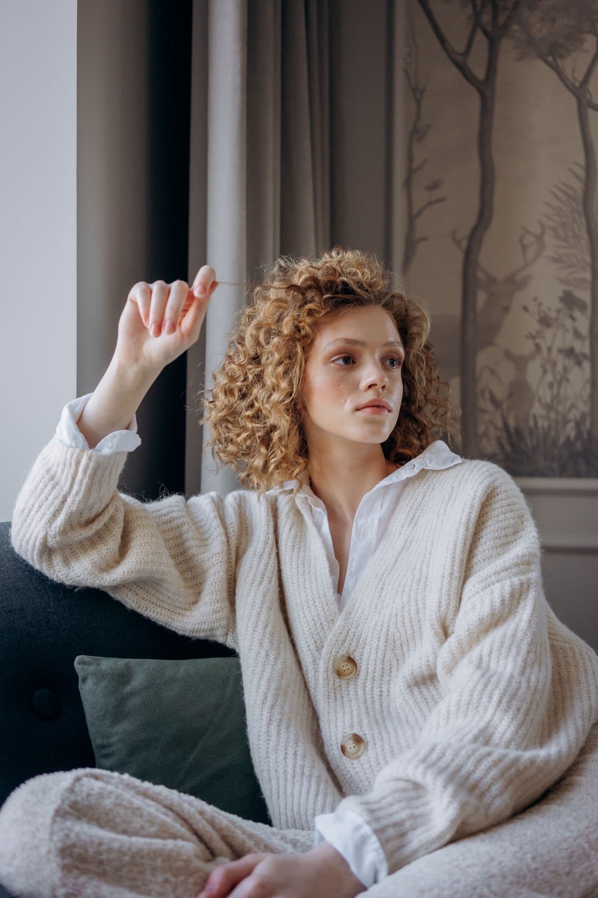 Cardigan en maille côtelée écru