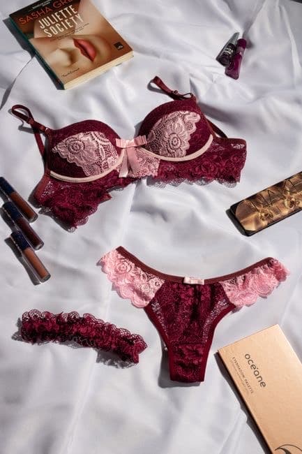 Ensemble lingerie en dentelle
