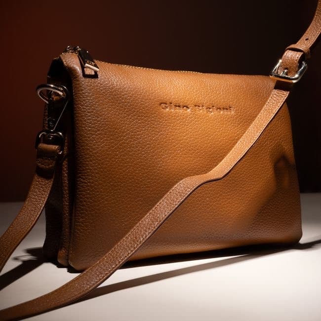 Sac bandoulière en cuir grainé
