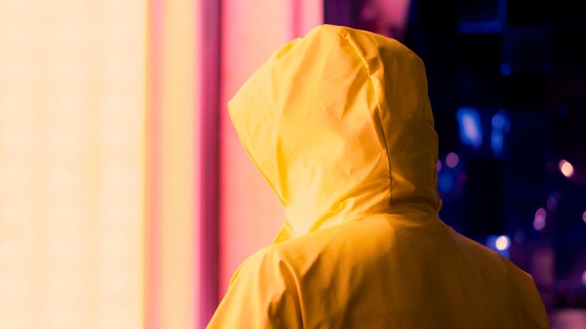 Veste imperméable à capuche